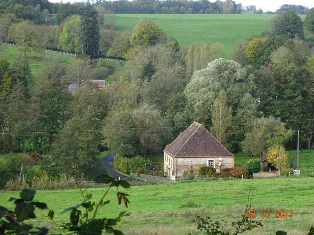 Malétable Moulin De Sevoux Bed & Breakfast エクステリア 写真